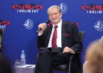 Berisha: Në Shqipëri po vendoset diktatura e bandave