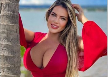 Avokatja shndërrohet në futbollisten më seksi (FOTO)