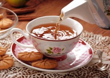 Ja përse duhet të pini dy filxhanë me çaj çdo ditë