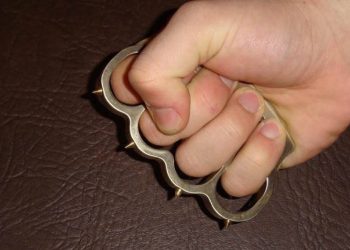 Pogradec, 48-vjeçari godet me dorezë hekuri 30-vjeçarin