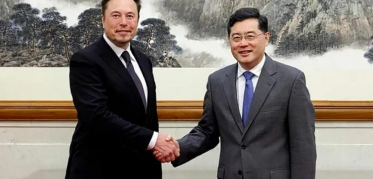 Elon Musk takohet me ministrin kinez të Industrisë