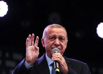 Zgjedhjet në Turqi, Erdogan: Opozita merr udhëzime nga terroristët, unë nga Allahu