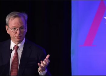 Schmidt paralajmëron: Inteligjenca artificiale mund të vrasë mijëra njerëz