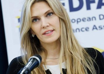 Eva Kaili lirohet nga byzylyku elektronik, por me kushte kufizuese