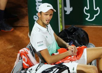 Surprizë në Roland Garros, eliminohet favoriti për titullin