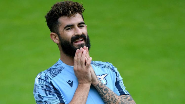 Barazimi me Leccen i rrezikoi renditjen Lacios, ‘kryqëzohet’ Hysaj