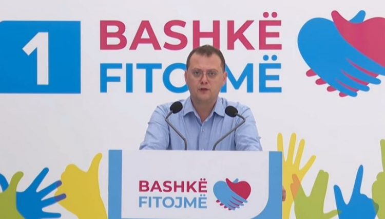 Hoxha: Kryebashkiaku i Vorës dhe familja e tij po sillen si banditë