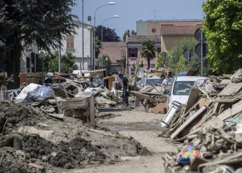 Alarm tjetër në Itali, përmbytjet zbuluan bomba të Luftës së Dytë Botërore