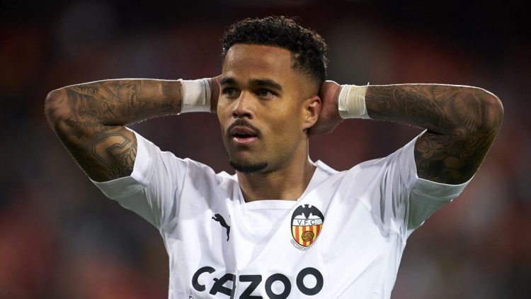 Hajdutët sulmojnë partneren e futbollistit dhe i vjedhin banesën