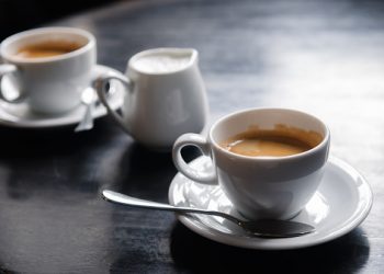 Dy kafe në ditë parandalojnë sëmundjen e rëndë