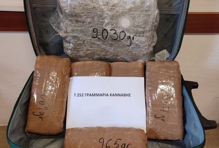 Arrestohet në portin e Rodosit 34-vjeçari shqiptar me 7.2 kg kanabis