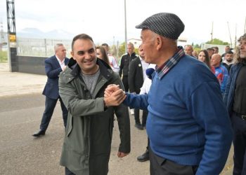 Këlliçi në Kashar: Do rregullojmë rrugën dytësore, tregjet dhe…