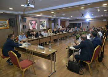 Këlliçi me ‘Profesionistët e Lirë’: Ja 5 prioritetet për qytetarët