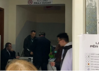 Bllokohet votimi në Kukës, nuk ka energji elektrike