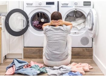 Rrobalarësja lë shenja në rroba? Ja si ta zgjidhni këtë problem