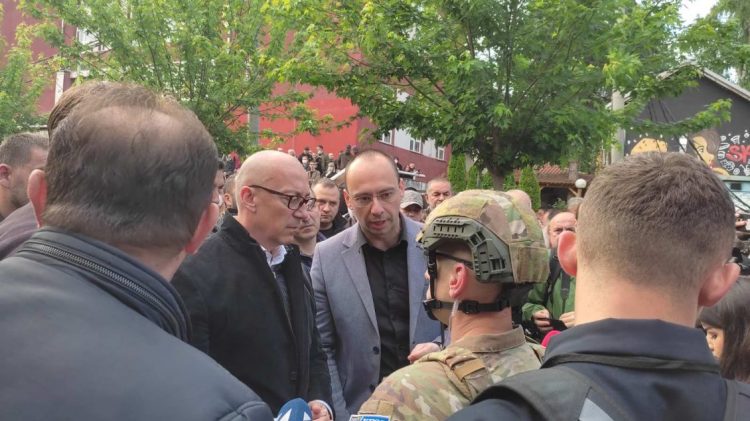 Tensionet në veri, Lista Serbe vendos kushte për largimin e protestuesve