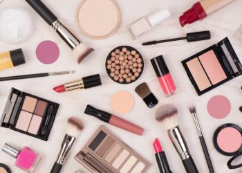 ‘Sekretet’ e makeup që duhet të dini për këtë verë