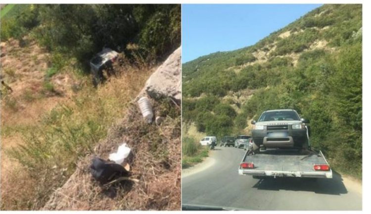Furgoni del nga rruga në Elbasan – Librazhd