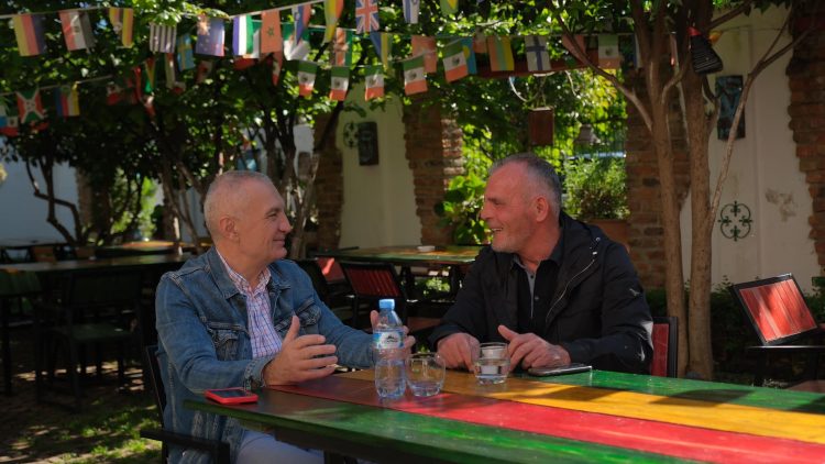 Meta me legjendën e Kombëtares: Gjithnjë vëmendjen te sporti