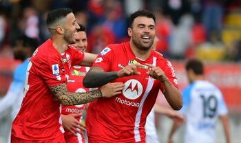 Napoli ka marrë pushimet, Monza përfiton në maksimum