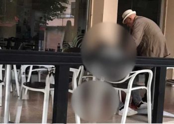 Vrasja – Viktima u qëllua teksa pinte kafe me babain