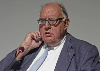 Greqi/ Ndahet nga jeta në moshën 84-vjeçare, ish-ministri PASOK, Theodoros Pangalos