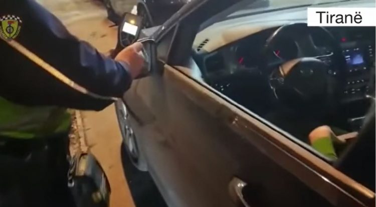 VIDEO/ Në një javë, rreth 2 mijë e 200 gjoba dhe 15 shoferë të arrestuar