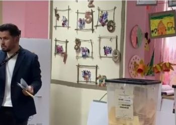 Skandal në Kamëz, mediat pengohen të transmetojnë