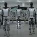 Roboti Optimus i Teslës mund të ecë dhe të kryejë detyra të thjeshta