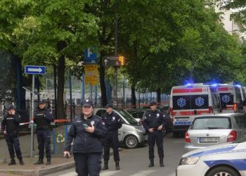 “Serb hesapi”/ 15-vjeçarja bën masakër në shkollë