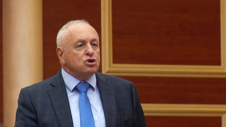 Takimi i Ramës në Lazarat, reagon Tritan Shehu: Krimineli u kthye në vendin e krimit, u prit me braktisje