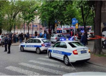 Të shtëna në një shkollë të Beogradit, raportohet për viktima