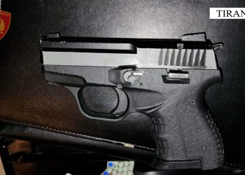 Me pistoletë dhe kokainë në makinë, arrestohet 37-vjeçari në Tiranë