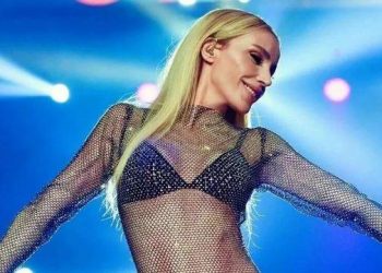 Këngëtarja dënohet me 10 muaj burg pas shakasë për shkollat fetare