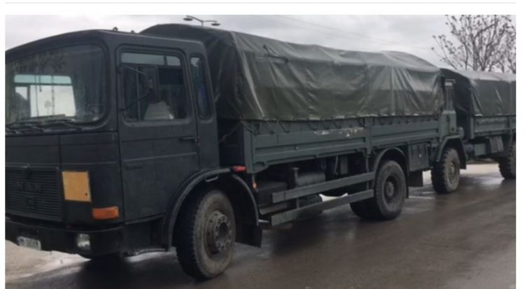 Me makina të ushtrisë, mbërrijnë materialet zgjedhore në Korçë