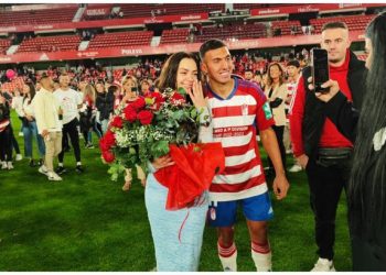 Mbrëmja magjike për Uzunin/ E dashura i pranon për martesë, Granada ngjitet në La Liga