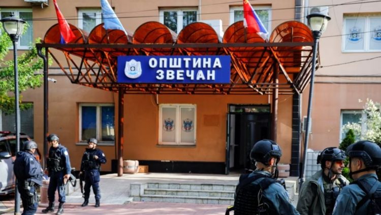 Tensionet në Kosovë, pezullohet mësimi në të gjitha shkollat në Veri