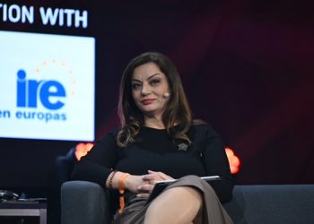 Albana Vokshi flet nga Vjena: Shqipëria, fasadë pluralizmi, jo një demokraci e vërtetë