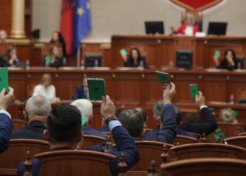 Rritja e pagave, kush votoi kundër dhe ata që munguan