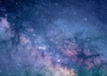 Yjet po “zhduken” nga qielli i natës, paralajmërojnë astronomët