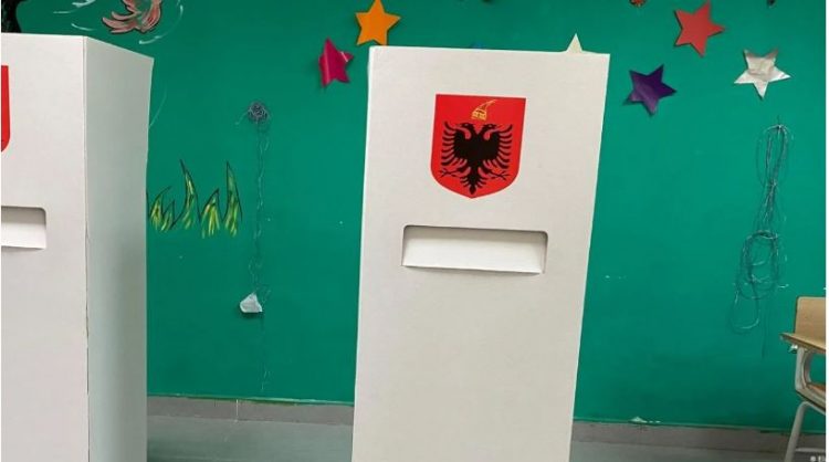 DW: Zgjedhjet lokale në Shqipëri, garë imazhesh pa koncepte politike
