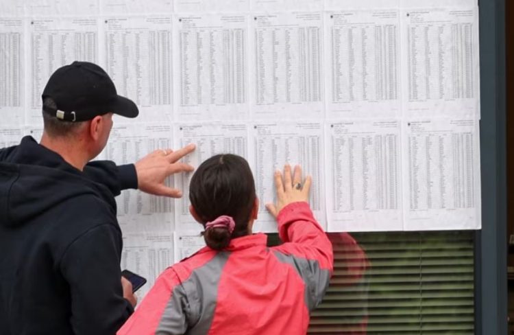 Përfundon votimi, Rel: Pjesëmarrje e ulët, dështoi identifikimi…