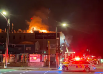 Të paktën 6 viktima nga zjarri në një bujtinë të Zelandës së Re