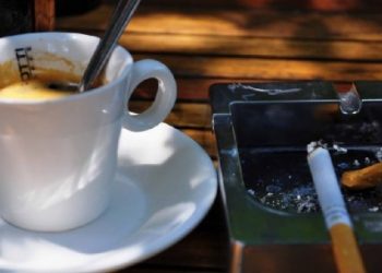 Rriten importet e kafesë, bien të cigareve; Shoqata e Bareve: Është shtuar konsumi nga turistët