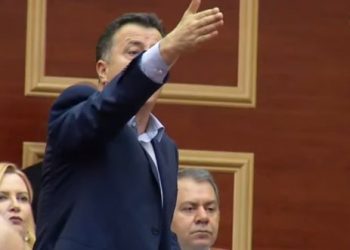 ‘Ti t’ja hash…’/ Deklarata e Ballës, Noka i del në mbrojtje Berishës