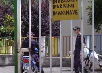 Pacienti arratiset nga psikiatria/ Ja çfarë merr me vete