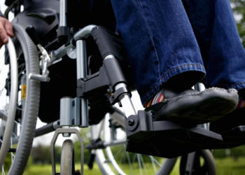 Nga transgjinor në prerje gjymtyrësh: njerëzit ‘po zgjedhin’ të identifikohen si të paaftë