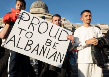 Rreth 40 organizata letër UK: Shqipëria të hiqet nga lista e ‘vendeve të sigurta’