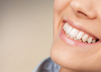 Dëmtimi i dhëmbëve? Ja çfarë duhet të bëjmë për ta shmangur