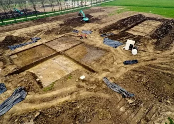 Arkeologët holandezë gjejnë një tempull 4000-vjeçar